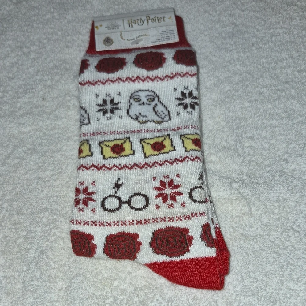 Harry Potter Ugly Sweater Pattern Crew Christmas Socks - Picture 1 of 4